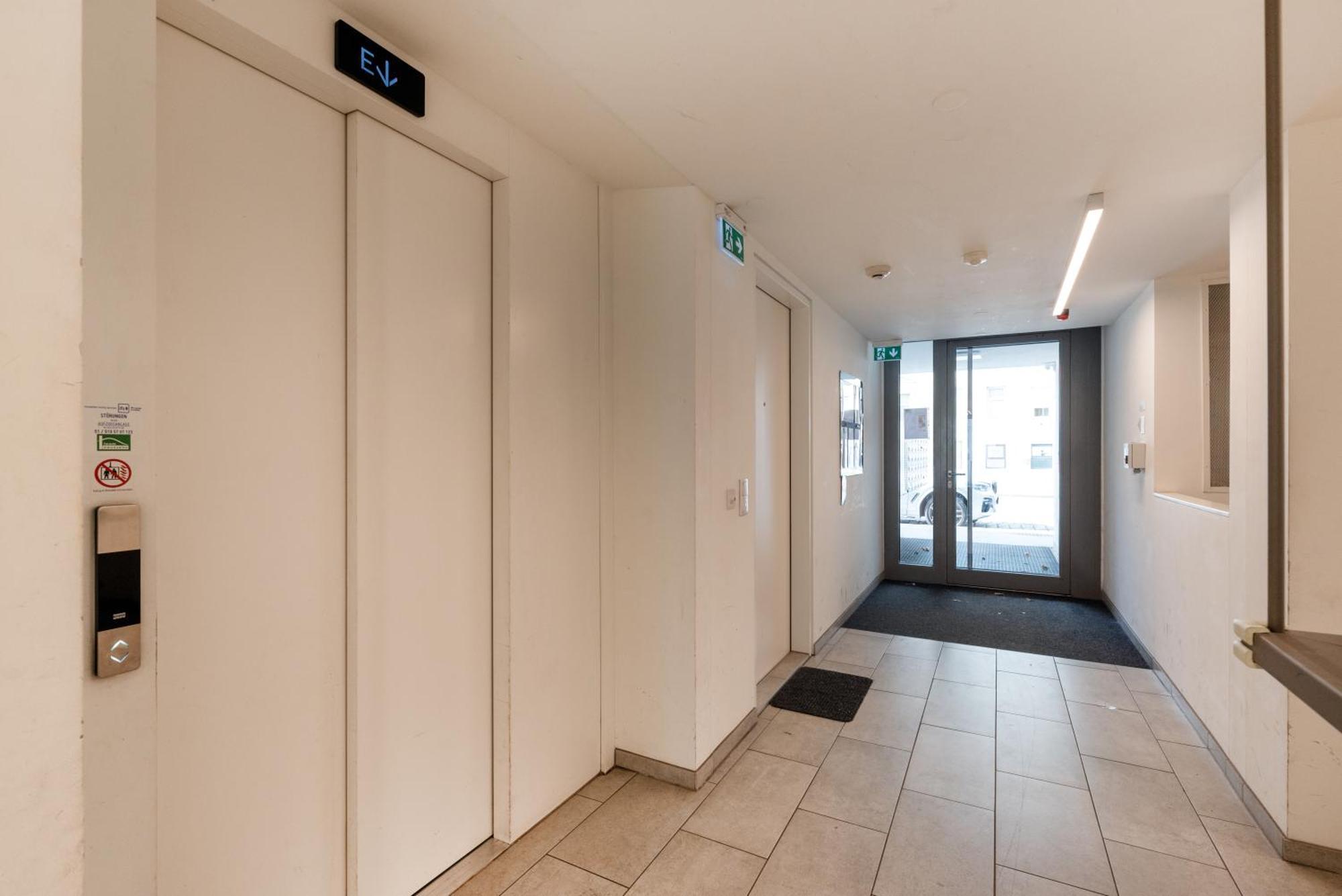 Apartment Mit Traumhafter Dachterrasse & Weitblick Viena Exterior foto