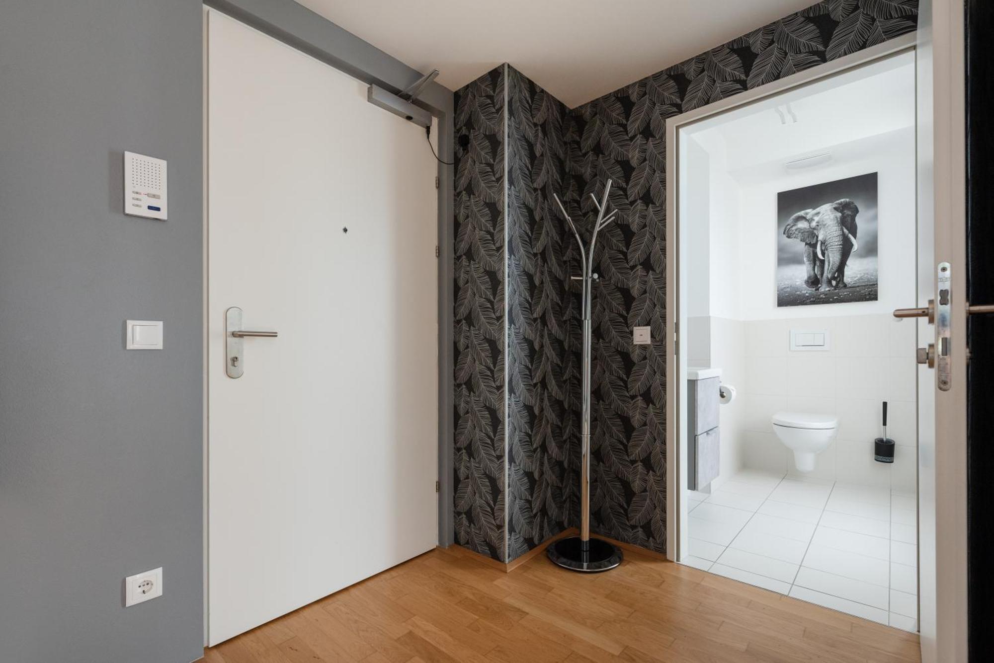 Apartment Mit Traumhafter Dachterrasse & Weitblick Viena Exterior foto